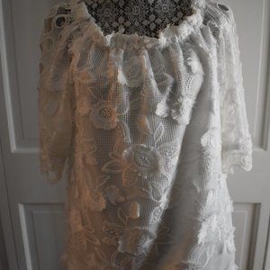 Sara Campbell White Lacey Top - Gorgeous - Large